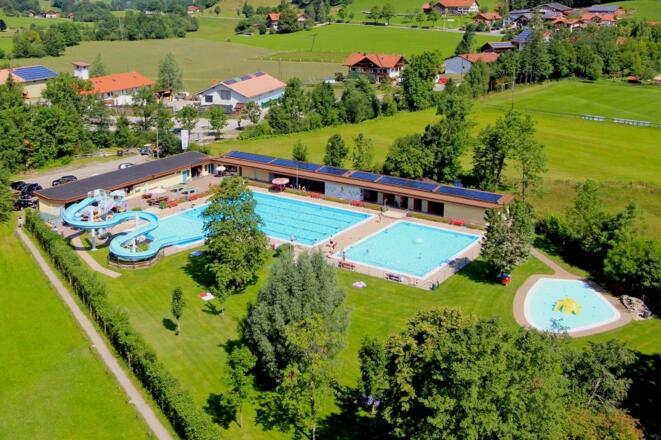 Freibad im Ort Missen