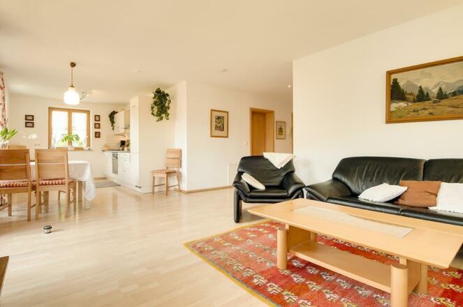 Offener Grundriß: Wohnen, Essen, Kochen, Diele