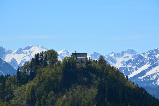 Ferienhof Althaus Balkonsicht Schöllanger Burg