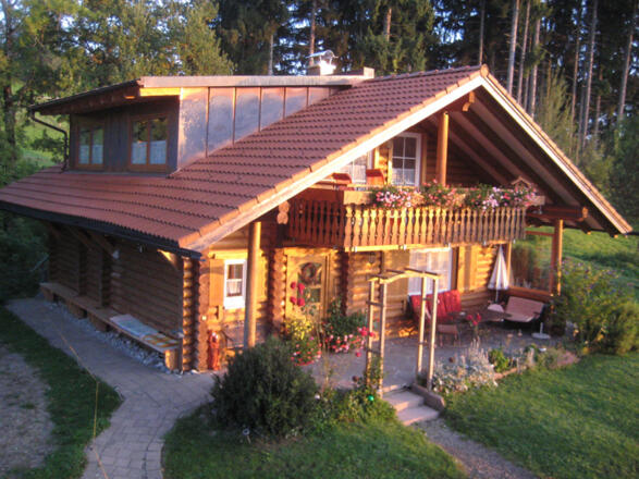 Blockhaus mit Wellnessbereich