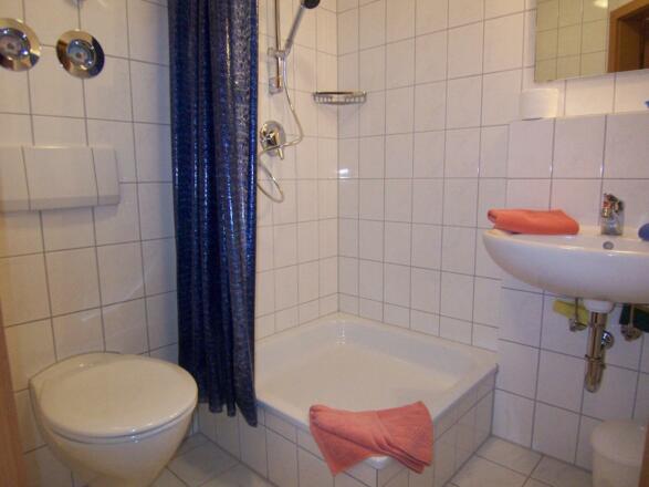 2-Raum-Ferienwohnung Leonie, Bad 1