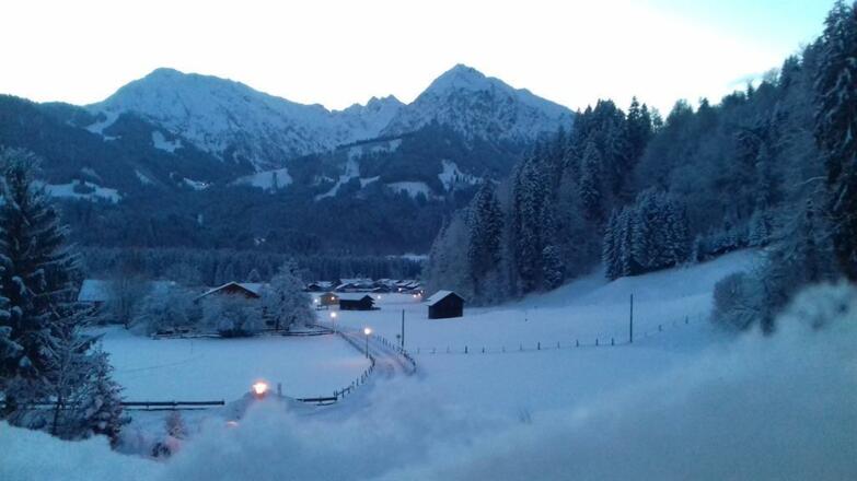 Blick aus dem Fenster - Winter in Langenwang