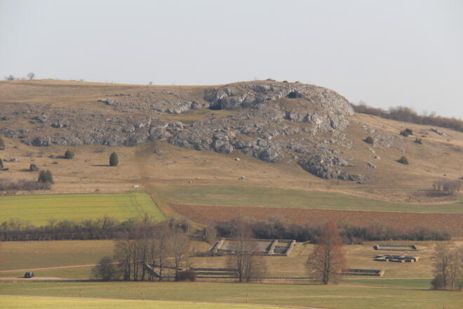 Ofnethöhlen mit Villa Rustica
