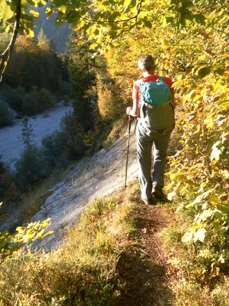 an der Nordostkante des Langen Hausgrabens