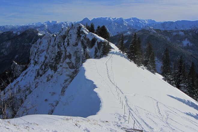 Blick nach Osten, der Haaralmschneid entlang