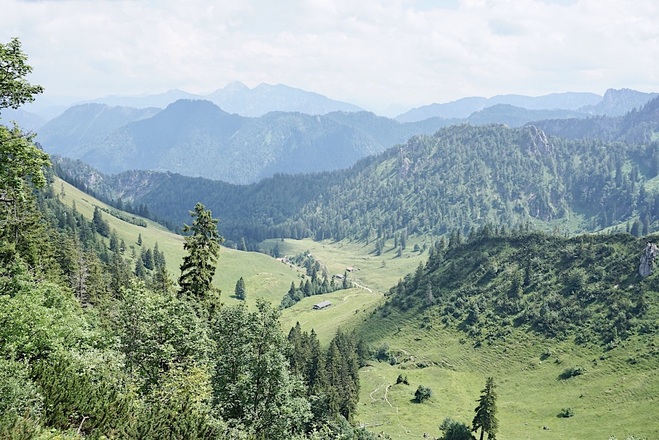 Talblick mit Sonntagshorn im Hintergrund