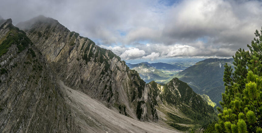Der Blick bis zum Chiemsee und in das Alpenvorland ist klasse!