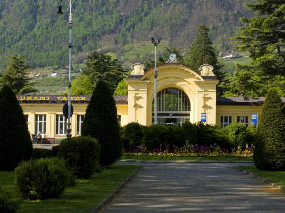 Hauptbahnhof Meran