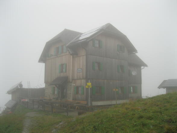 Das Hochweißsteinhaus, 1867 m