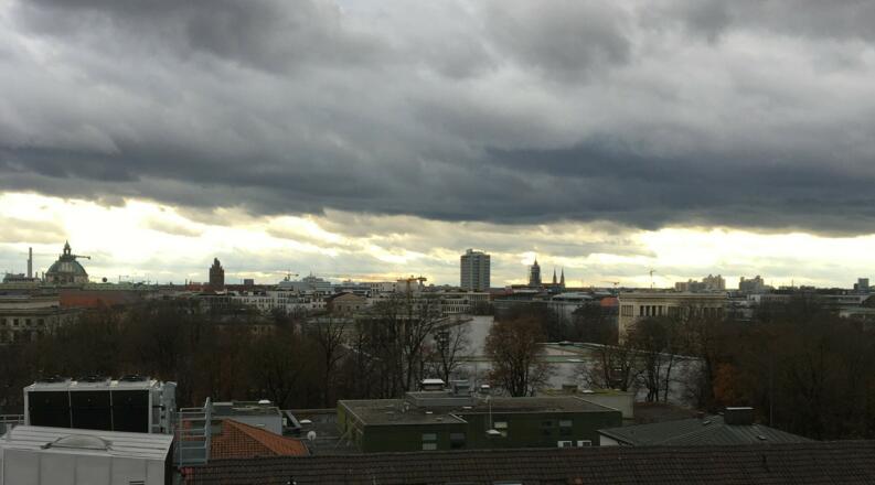 Blick über München vom Café Vorhoelzer