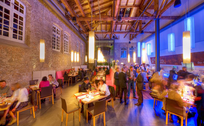 Modernes Ambiente in historischen Mauern