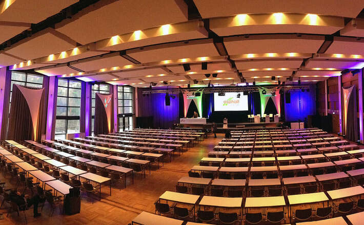 Der Große Saal im AlpenCongress