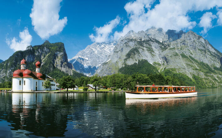 St.Bartholomä unter der Watzmann-Ostwand: Erste Station bei einer Königsseeschifffahrt