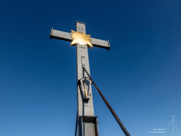 Das Kreuz am Hochstaufen könnte auch mit dem am Großglockner verwechselt werden.
