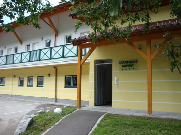 Haus mit sanitären Anlagen