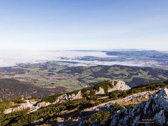 Typisch Herbst: Nebel über dem Flachland.