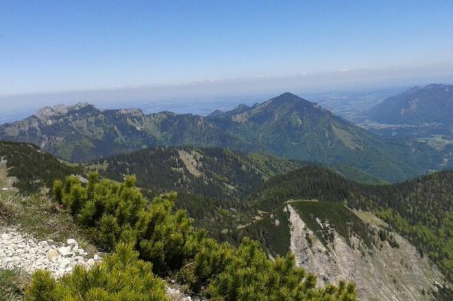 Ausblick vom Geigelstein zur Kampenwand