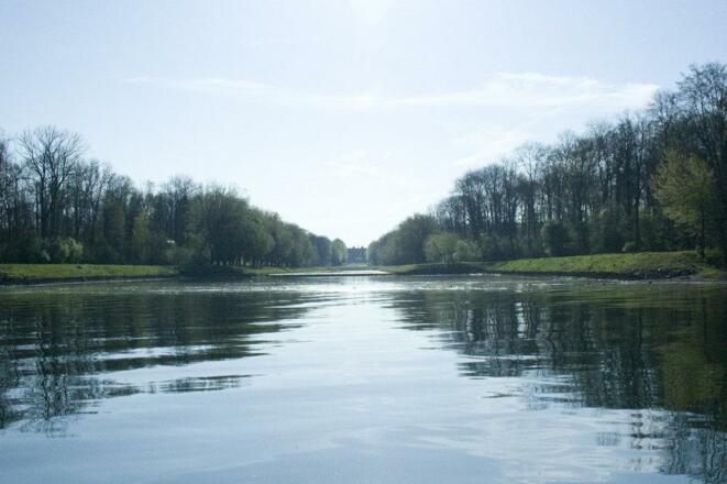 Schlosskanal vom Schloss Herrenchiemsee