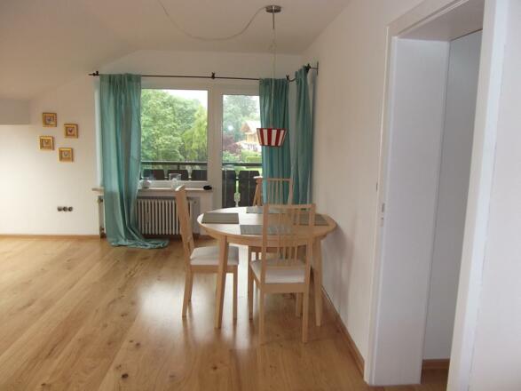 Essbereich im Wohn/Schlafzimmer 2