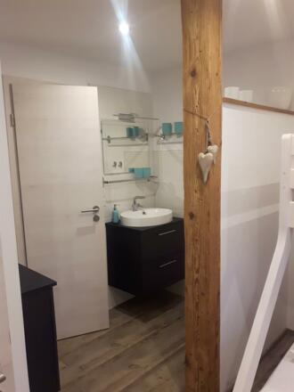 Raumteiler Waschplatz/Schlafbereich