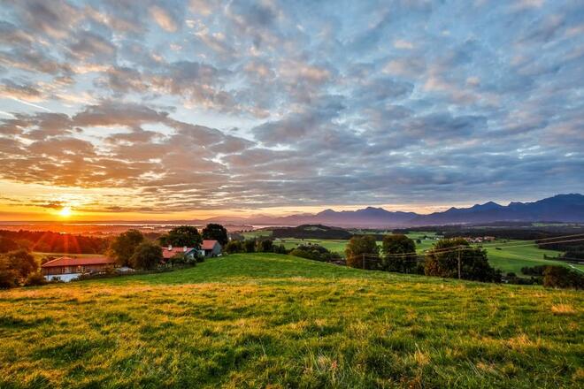Blick auf den Chiemsee und das Alpenpanorama