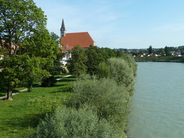 Stiftskirche Zu Unserern Lieben Frau an der Salzach  in Laufen