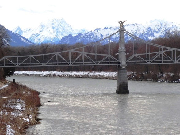 Jugendstil Länderbrücke über Salzach bei Laufen