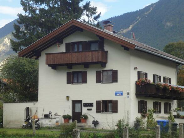 Vorderansicht Sommer