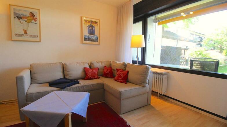 SCHLOSSGARTEN Wohnzimmer