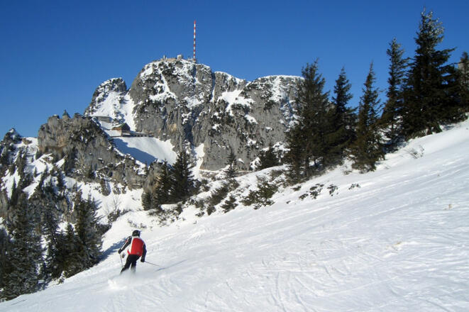 Skifahrer im Skigebiet Wendelstein.