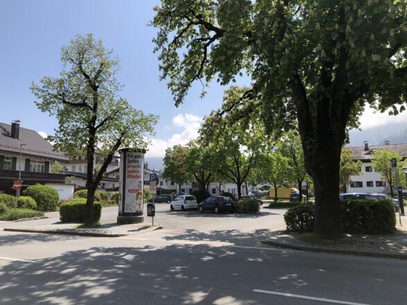 Einfahrt in den Parkplatz