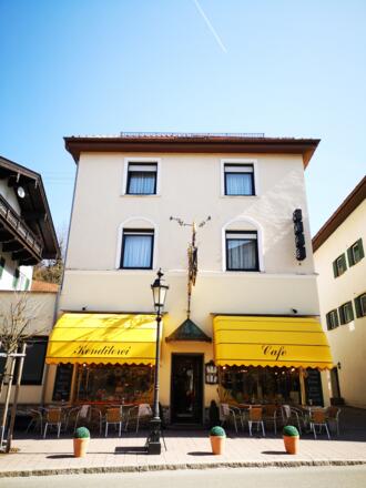 Das Cafè in der Hauptstraße