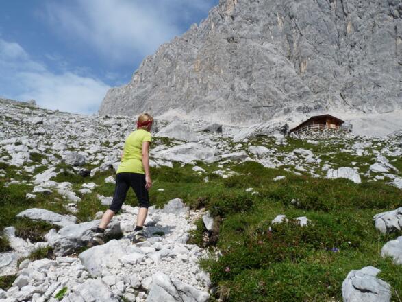 Die Mustersteinhütte auf 2000 m ist erreicht.