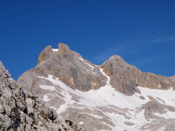 Das Gipfelziel im Blick, 2682 m