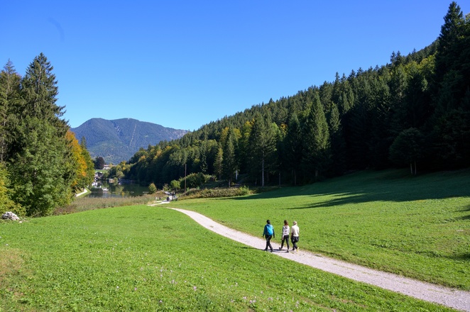 Weg am Riessersee