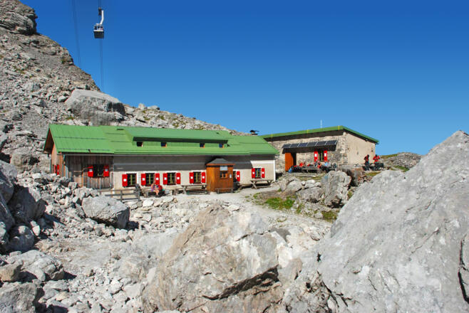 Wiener Neustädter Hütte (2212 m)