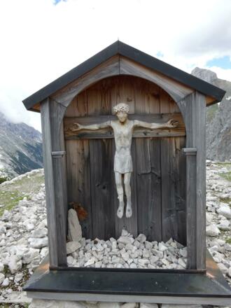 Kreuz auf dem Weg zum Gatterl