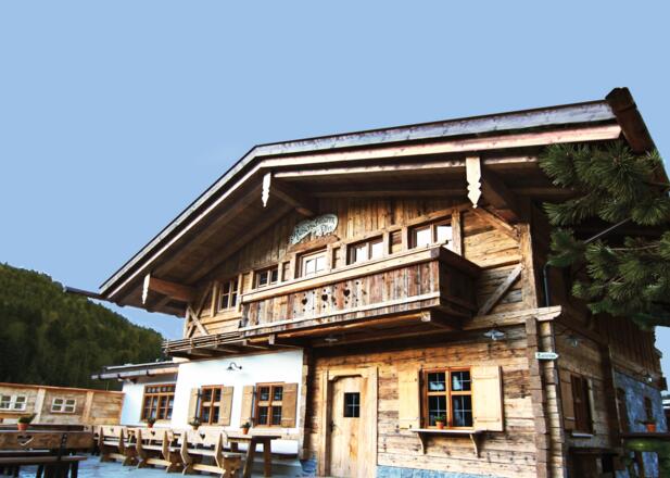 Urige Kaiserschmarrn-Alm