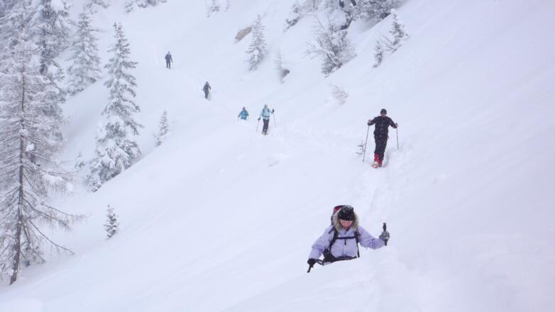 Querung des sehr steilen Nordwest-Hanges, der vom Schachentorkopf herunter zieht