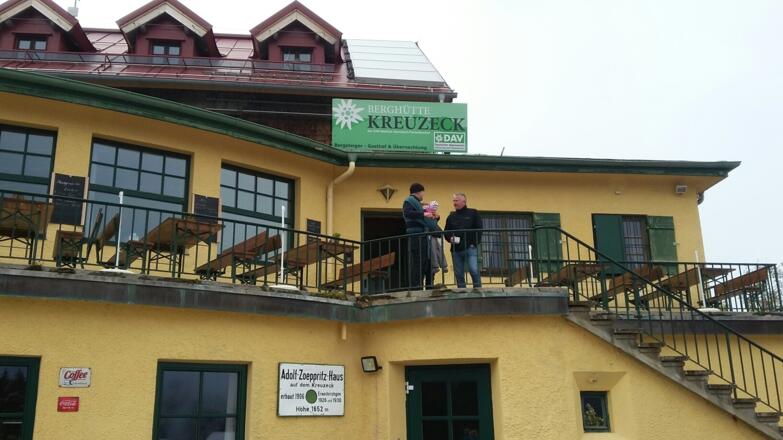 Die große DAV-Schutzhütte Kreuzeckhaus