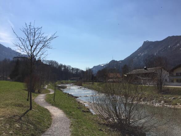 Weg an der Prien entlang