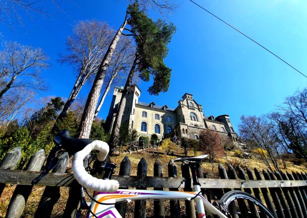 Burg Starnberger See, zwischen Ammerland und Berg