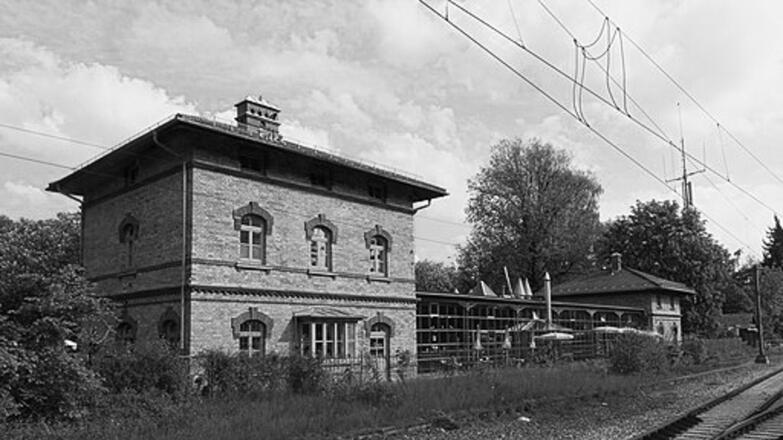 Isarthalbahnhof