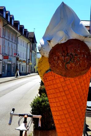 Zentrum &amp; Eisdiele :) zur Einkehr in Wolfratshausen 