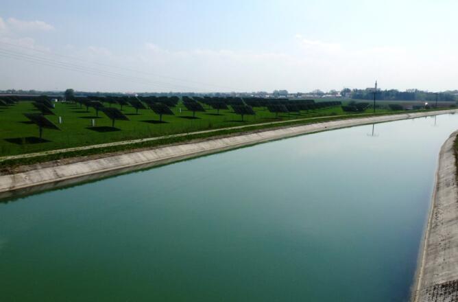 Isarkanal und Photovoltaik-Park