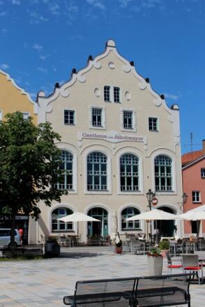 Jakobmayer Dorfen mit Kino