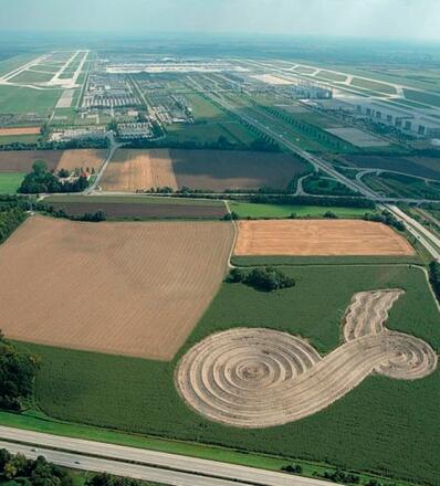 &quot;Der Flughafen am Erdzeichen&quot; by Klaus Leidorf
