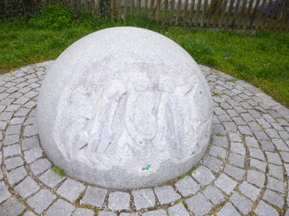 Gedenkstein 950 Jahre Eichenkofen