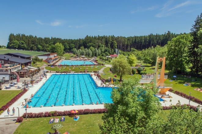 Waldbad Taufkirchen (Vils)