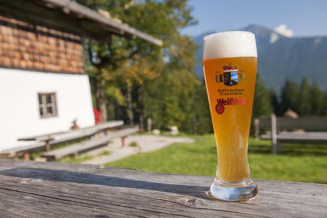Bäckeralm Inzell - frisches Weißbier